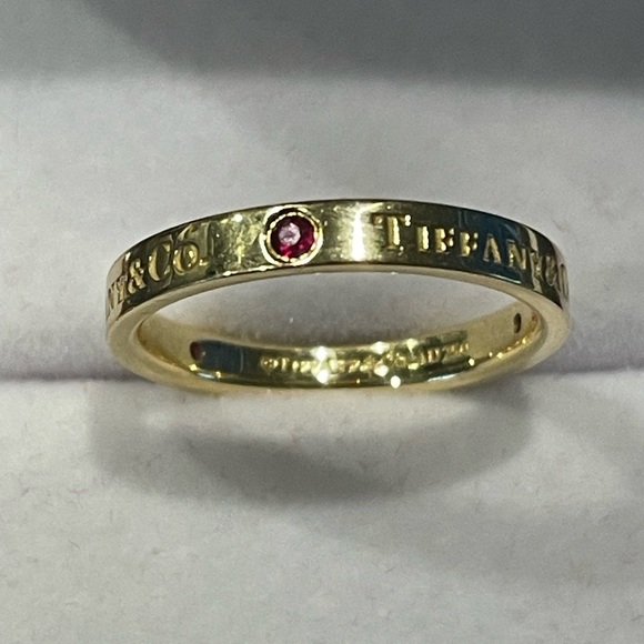 Tiffany & Co 3 rubies yellow gold ring - Picture 5 of 5